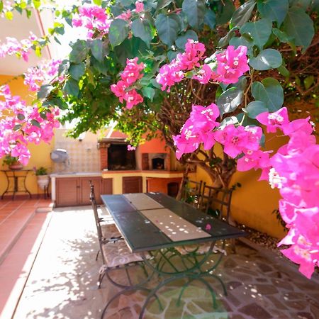 B&B Il Piccolo Giardino Villasimius Ngoại thất bức ảnh